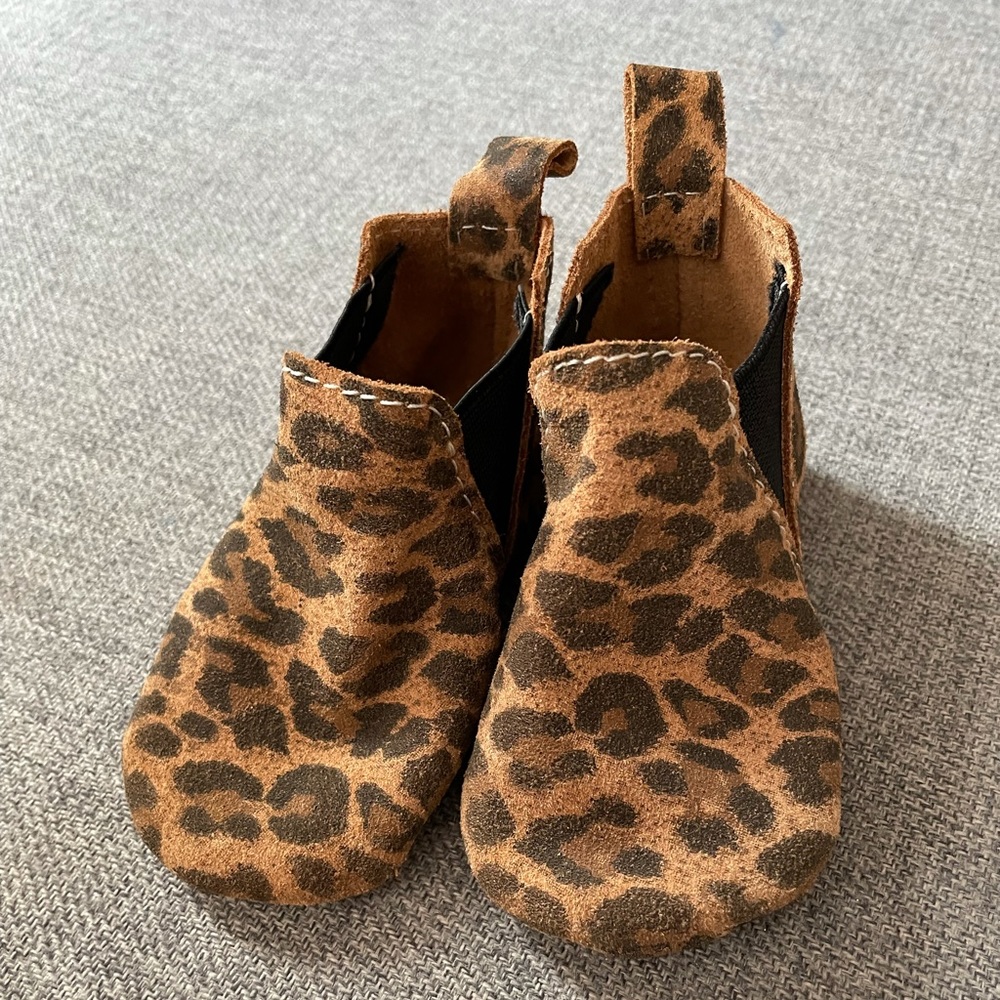 Freshly Picked Leopard Print Chelsea boots sz 3